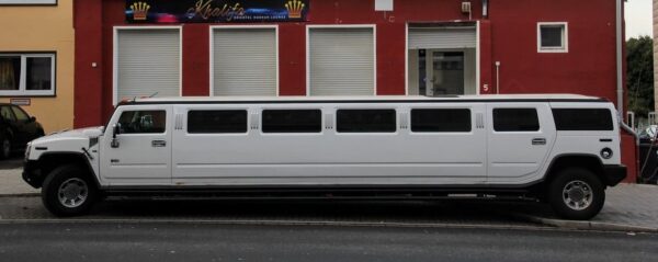 50 feet long stretch limousine