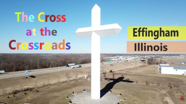 200 feet long The "Cross at the Crossroads"